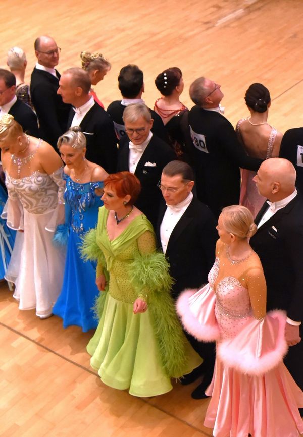 31.3.2024 Leistungsstarke 70 in Holm - Die Paare