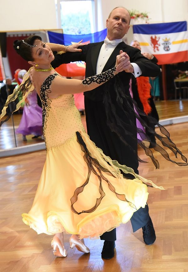 21.2.2025 GLM Masters IV S Standard in Lübeck - Paarporträts und Vorrunde