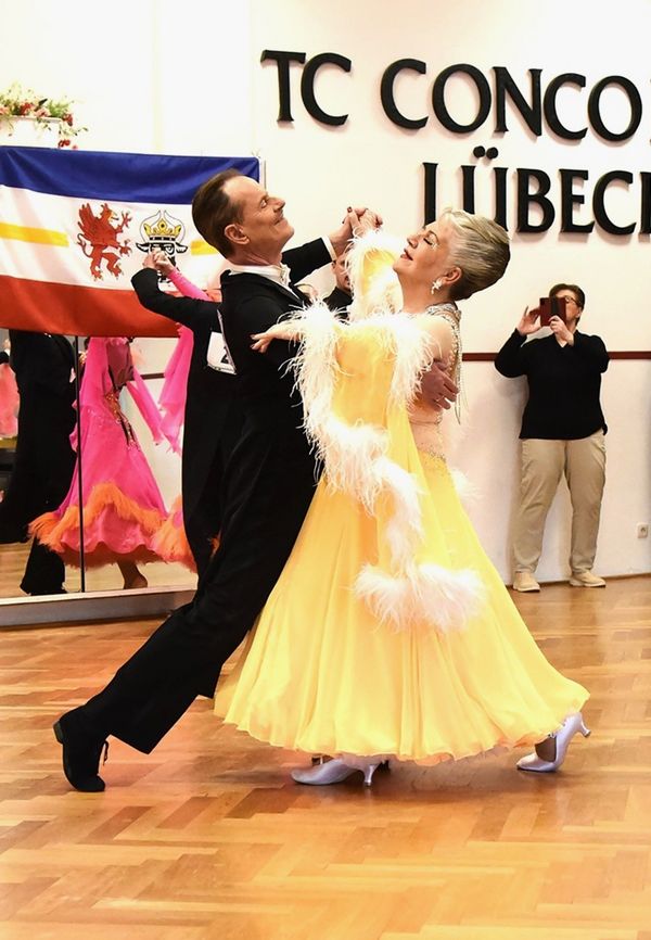 21.2.2025 GLM Masters IV S Standard in Lübeck - Paarvorstellung und Zwischenrunde