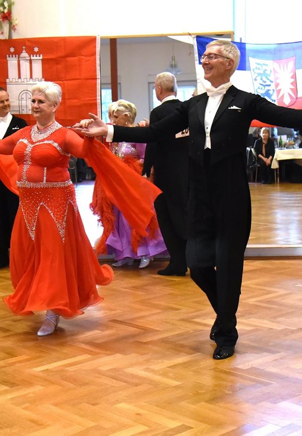 21.2.2025 GLM Masters IV S Standard in Lübeck - Paarvorstellung und Zwischenrunde