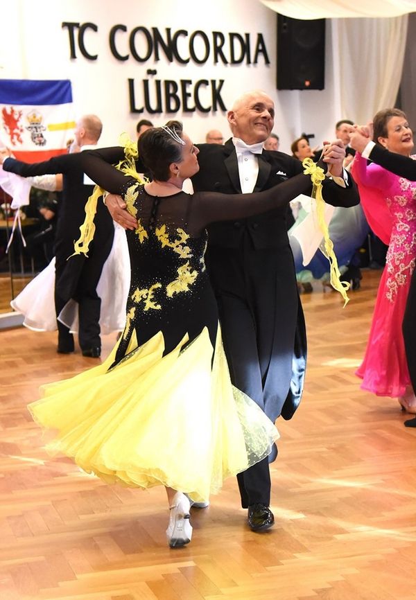 21.2.2025 GLM Masters IV S Standard in Lübeck - Paarporträts und Vorrunde