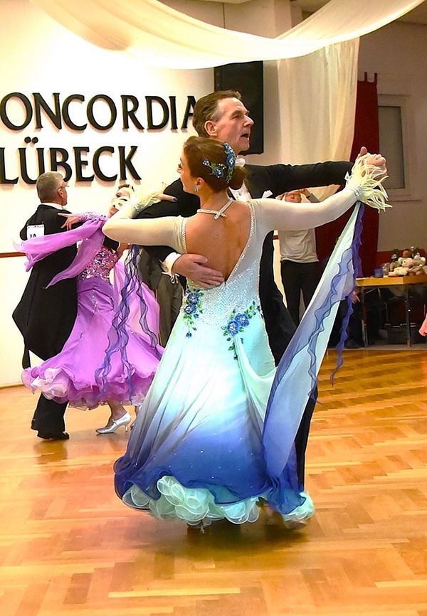 21.2.2025 GLM Masters IV S Standard in Lübeck - Paarvorstellung und Zwischenrunde