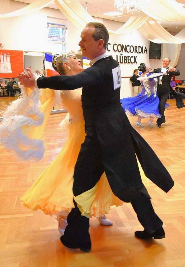 21.2.2025 GLM Masters IV S Standard in Lübeck - Paarvorstellung und Zwischenrunde