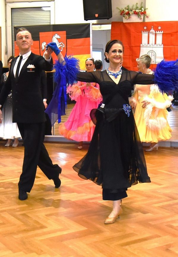 21.2.2025 GLM Masters IV S Standard in Lübeck - Paarvorstellung und Zwischenrunde