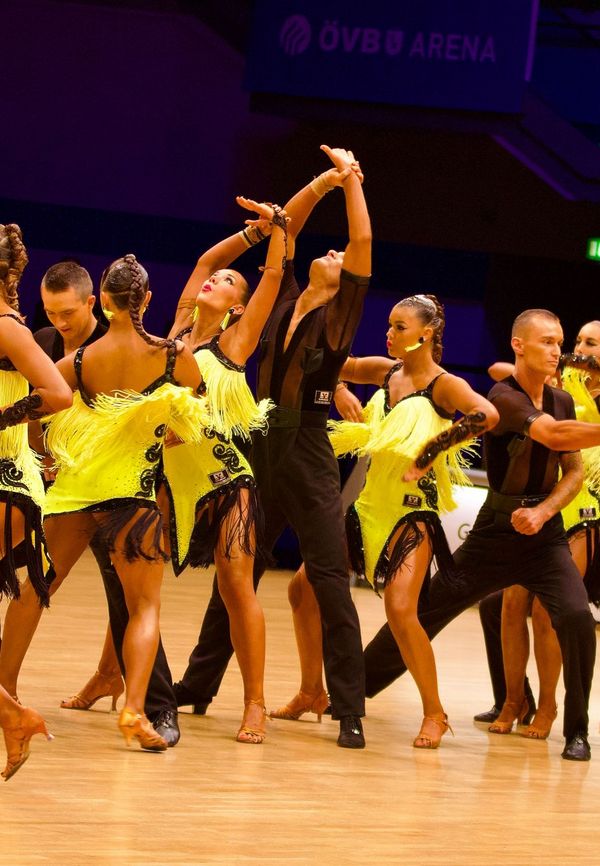 12.11.2022 Deutsche Meisterschaft der Formationen Standard & Latein