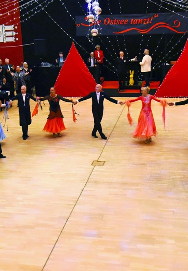 20.4.2025 Diamond Cup in Holm - Semifinale & Finale