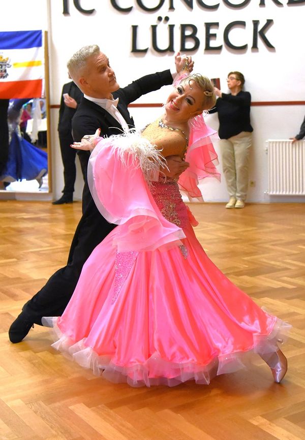 21.2.2025 GLM Masters IV S Standard in Lübeck - Paarvorstellung und Zwischenrunde