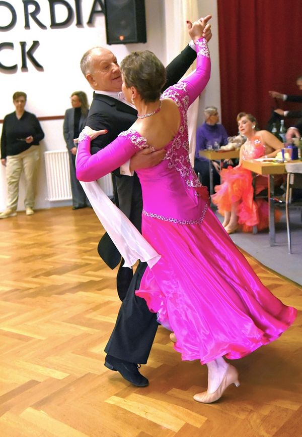 21.2.2025 GLM Masters IV S Standard in Lübeck - Paarvorstellung und Zwischenrunde