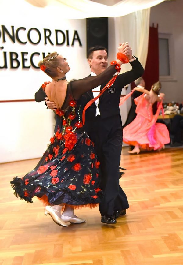 21.2.2025 GLM Masters IV S Standard in Lübeck - Paarporträts und Vorrunde