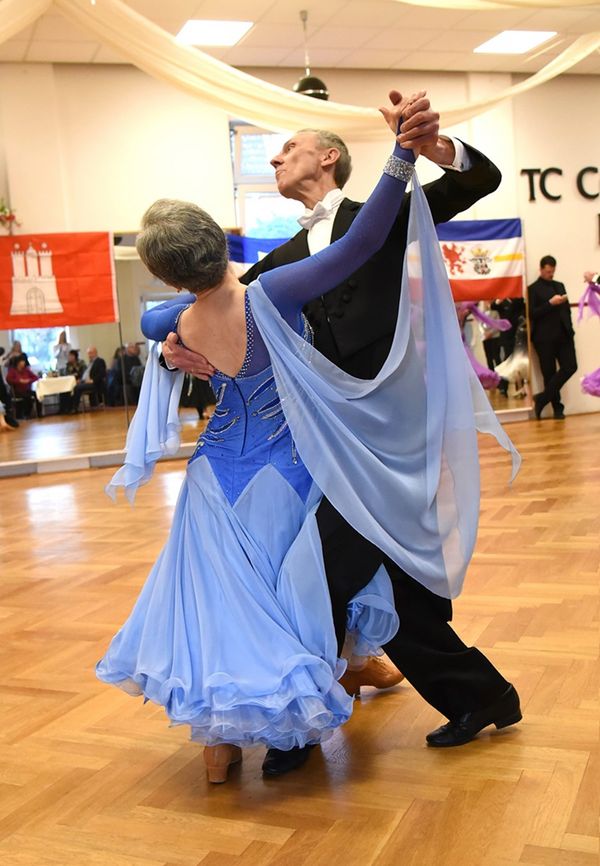 21.2.2025 GLM Masters IV S Standard in Lübeck - Paarvorstellung und Zwischenrunde