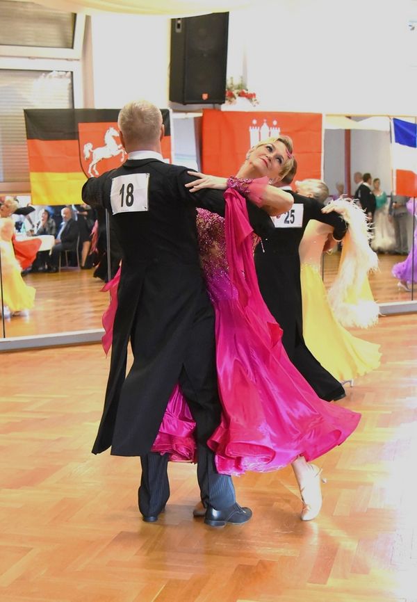 21.2.2025 GLM Masters IV S Standard in Lübeck - Paarporträts und Vorrunde