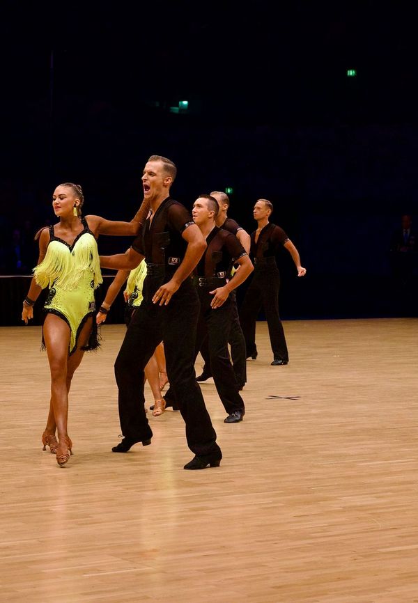 12.11.2022 Deutsche Meisterschaft der Formationen Standard & Latein