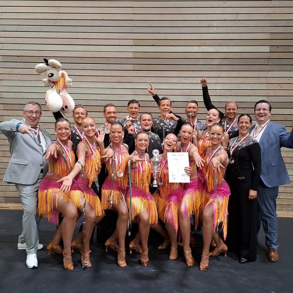 1. TSZ Nienburg feiert Aufstieg