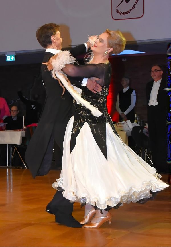 1.3.2026 GLM Sen IV A Std in Barsinghausen - Paarporträts und Vorrunde