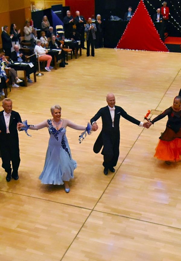 20.4.2025 Diamond Cup in Holm - Semifinale & Finale