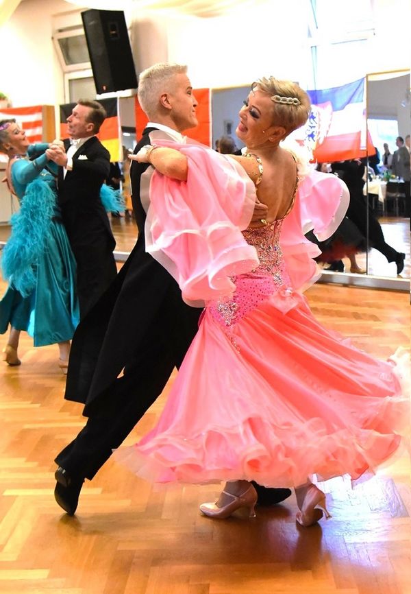 21.2.2025 GLM Masters IV S Standard in Lübeck - Paarvorstellung und Zwischenrunde