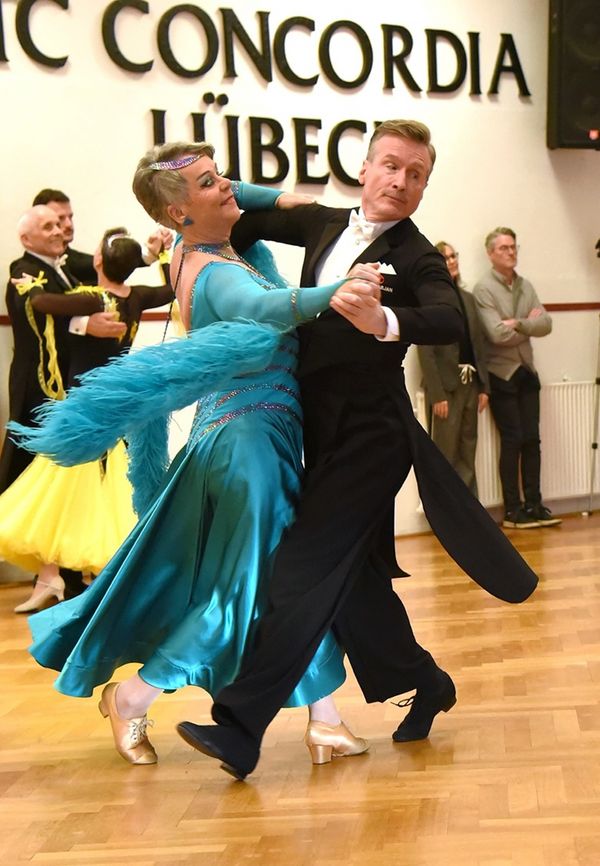 21.2.2025 GLM Masters IV S Standard in Lübeck - Paarporträts und Vorrunde