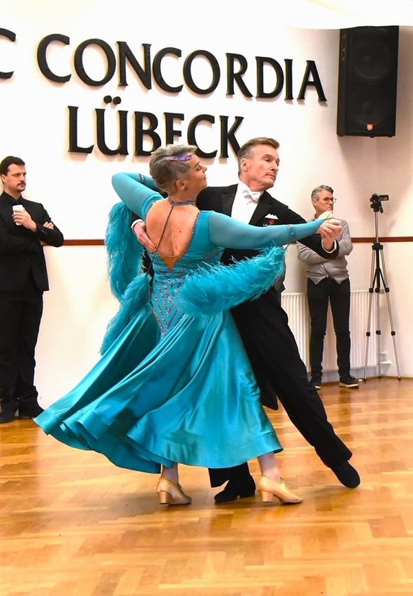 21.2.2025 GLM Masters IV S Standard in Lübeck - Paarvorstellung und Zwischenrunde