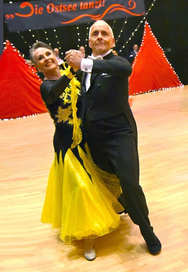 20.4.2025 Diamond Cup in Holm - Semifinale & Finale