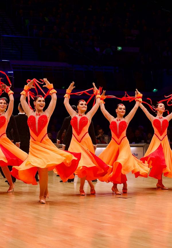 12.11.2022 Deutsche Meisterschaft der Formationen Standard & Latein