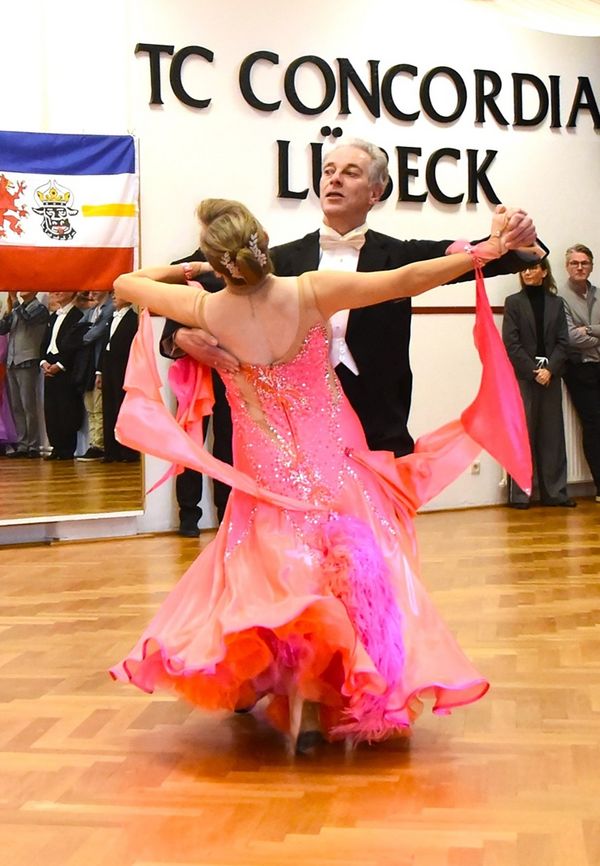 21.2.2025 GLM Masters IV S Standard in Lübeck - Paarporträts und Vorrunde