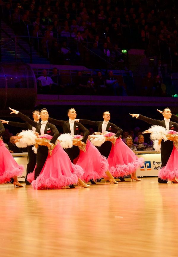 12.11.2022 Deutsche Meisterschaft der Formationen Standard & Latein