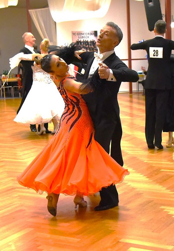 21.2.2025 GLM Masters IV S Standard in Lübeck - Paarvorstellung und Zwischenrunde