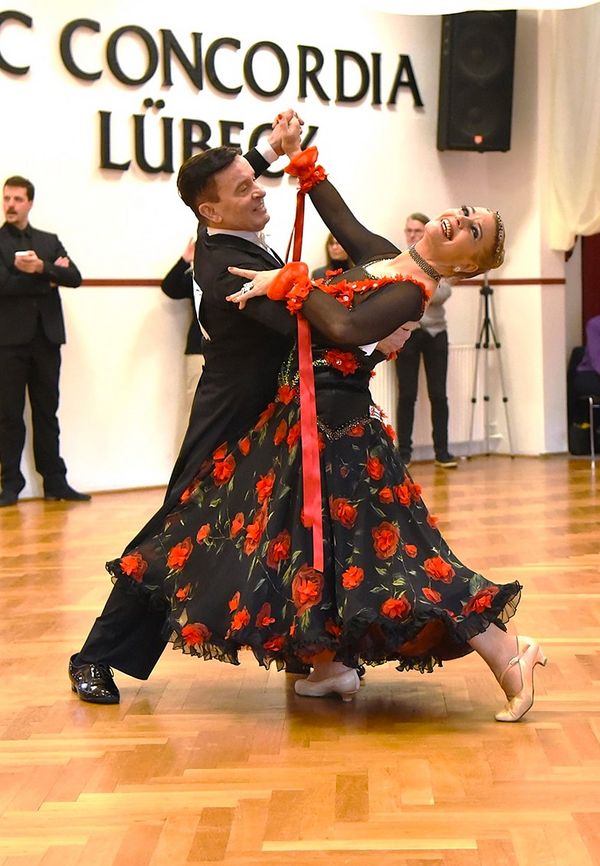 21.2.2025 GLM Masters IV S Standard in Lübeck - Paarvorstellung und Zwischenrunde