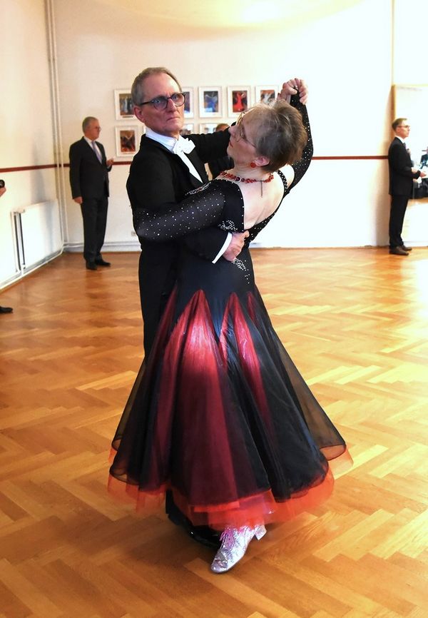 21.2.2025 GLM Masters IV S Standard in Lübeck - Paarporträts und Vorrunde