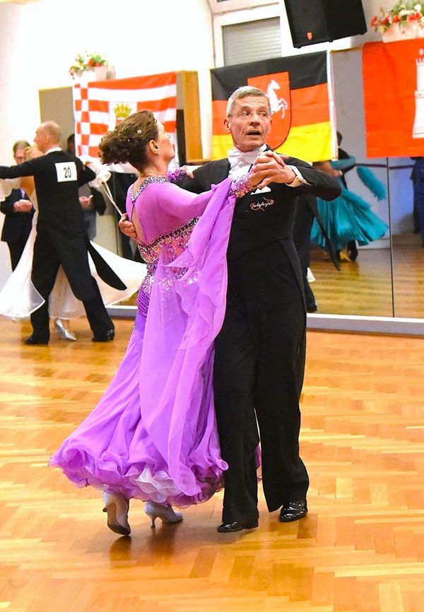 21.2.2025 GLM Masters IV S Standard in Lübeck - Paarvorstellung und Zwischenrunde